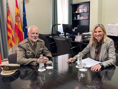 La delegada del Consell en Castellón recibe al subdelegado de Defensa